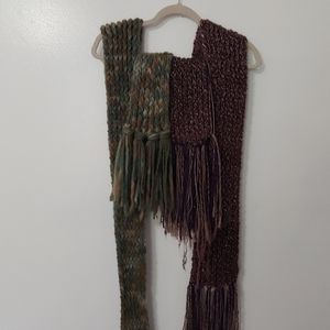 2 knit scrafs